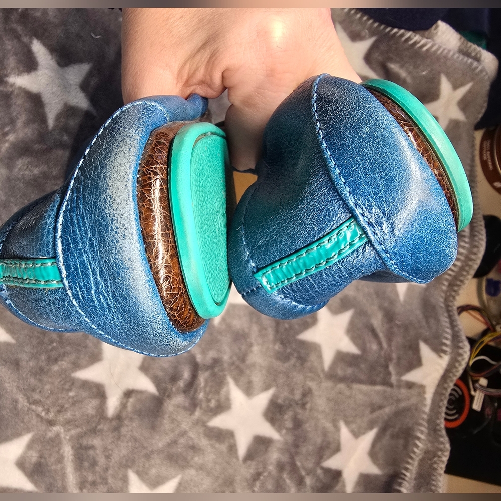 Cobalt Tieks View 5